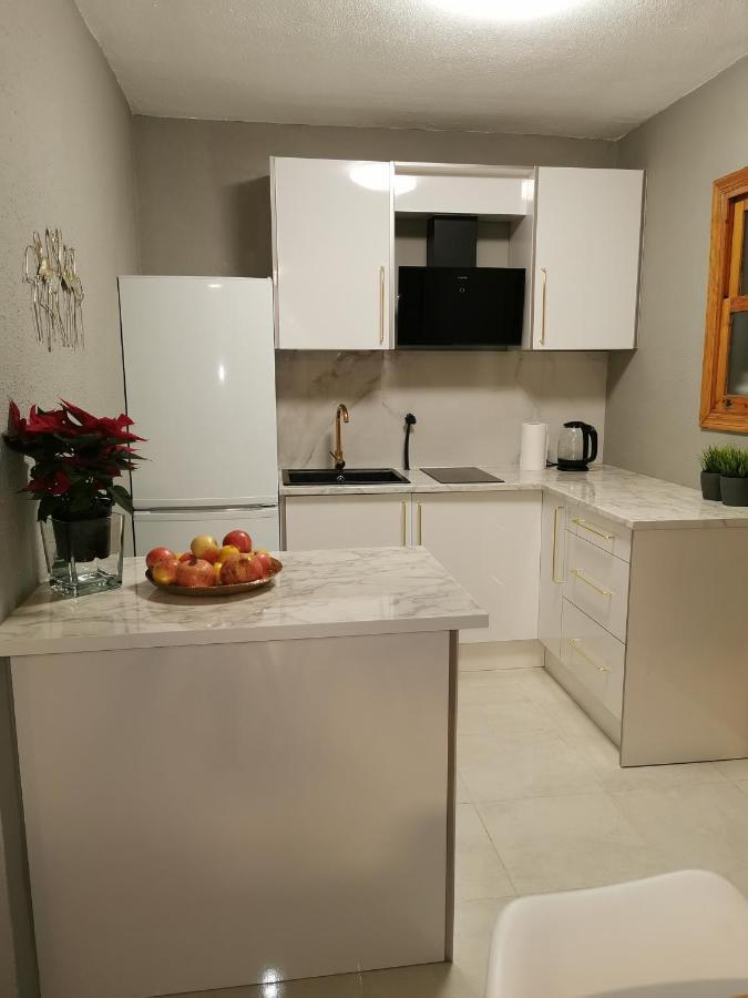 Naufragos Apartament トレビエハ エクステリア 写真
